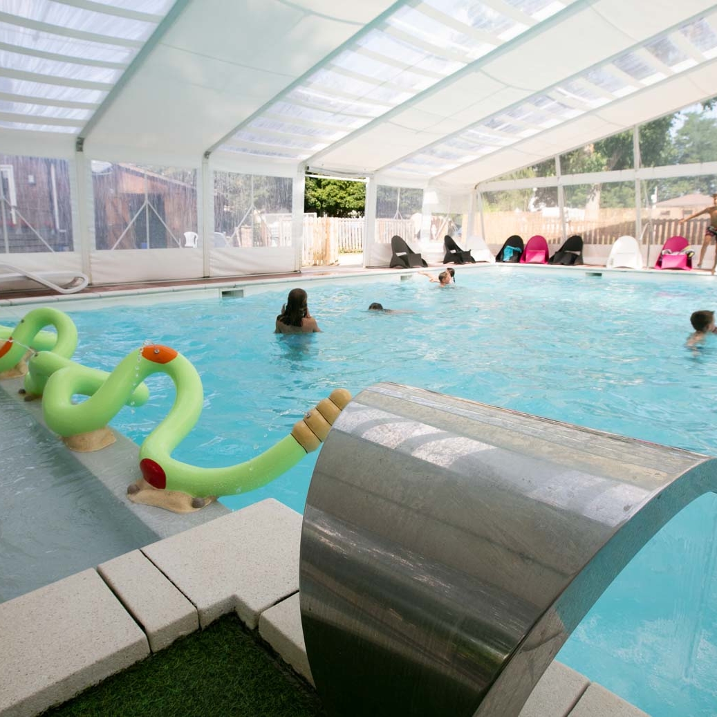 Camping avec piscine chauffée à Paris