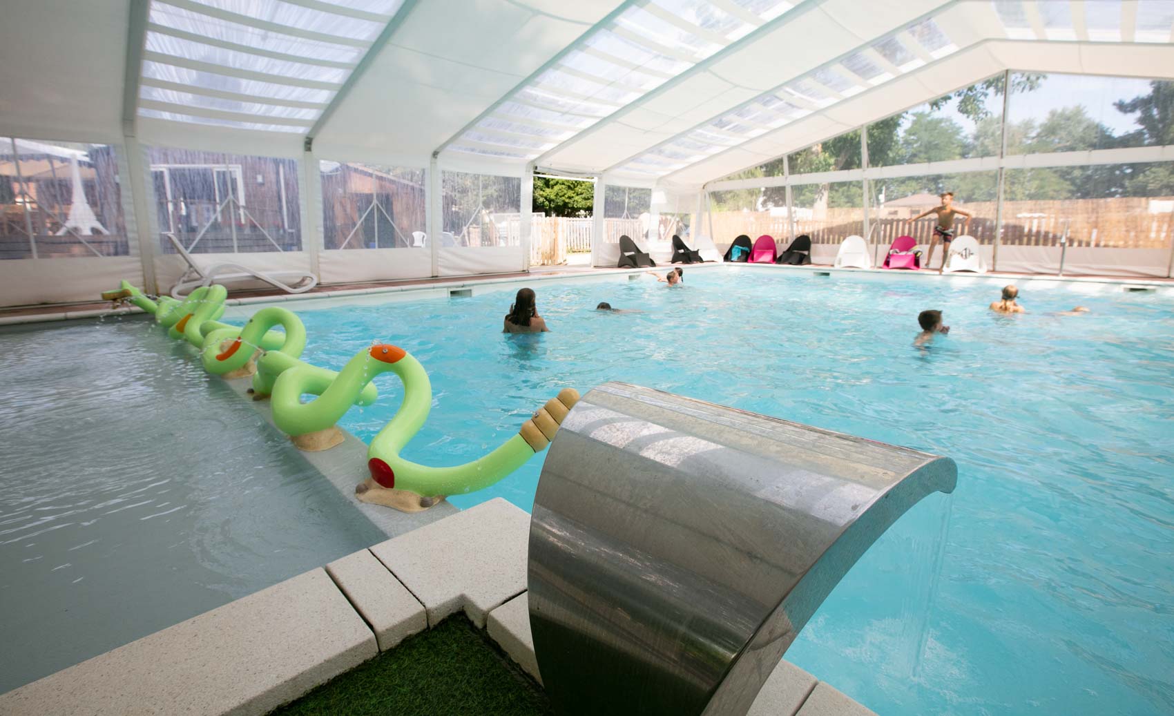 Camping avec piscine chauffée à Paris