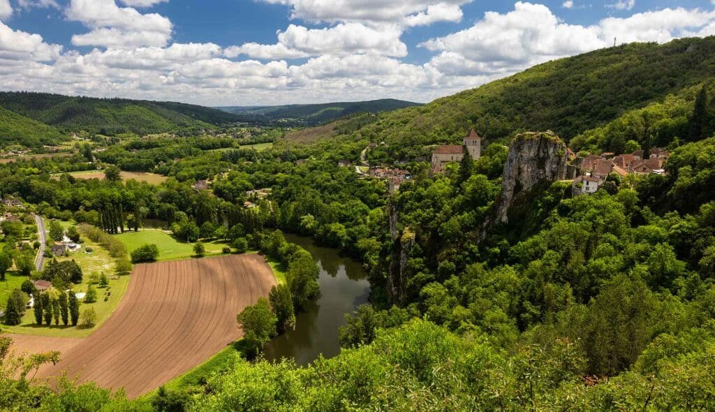 camping lot saint cirq lapopie 1024x590