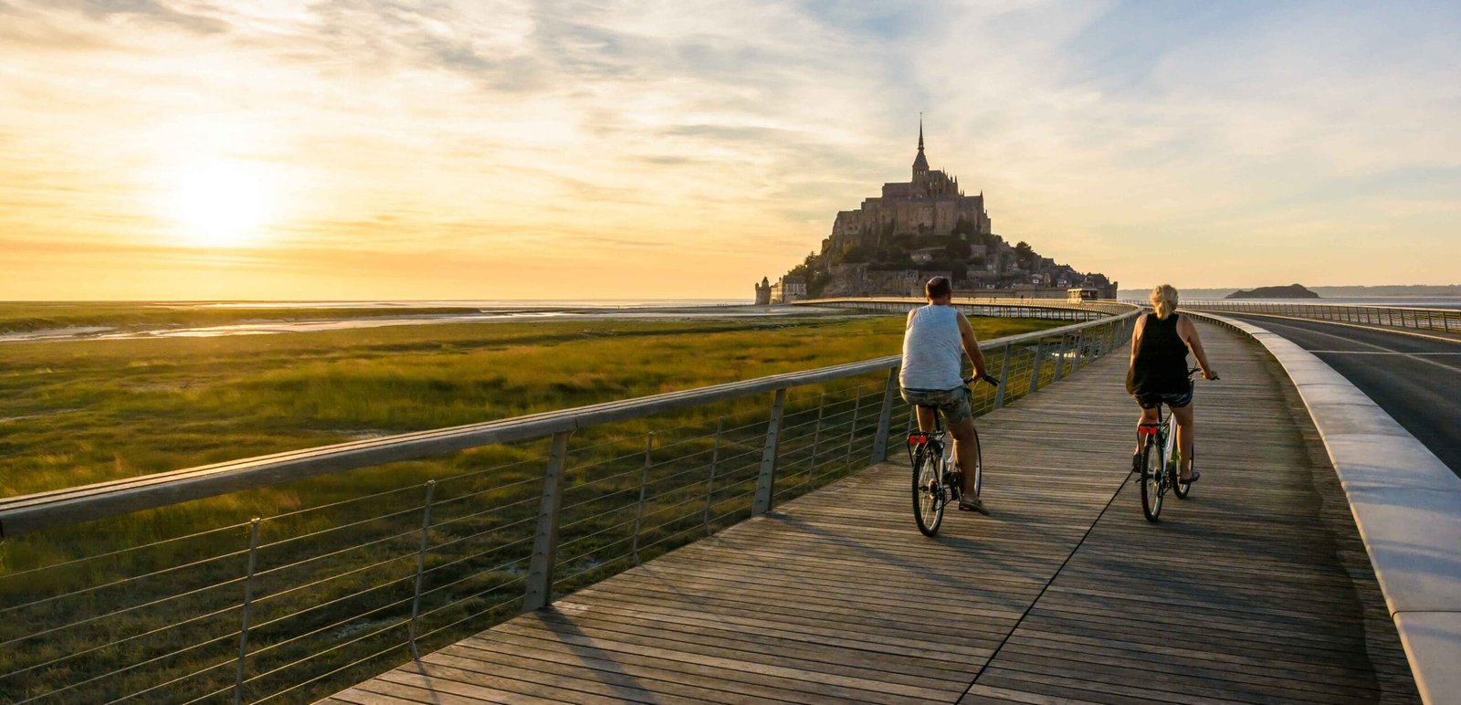 Camping pour cyclistes à côté du Mont Saint-Michel